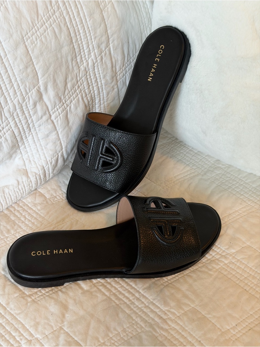 Cole Haan NWOT Women’s Black Leather Slide Sandals 8M